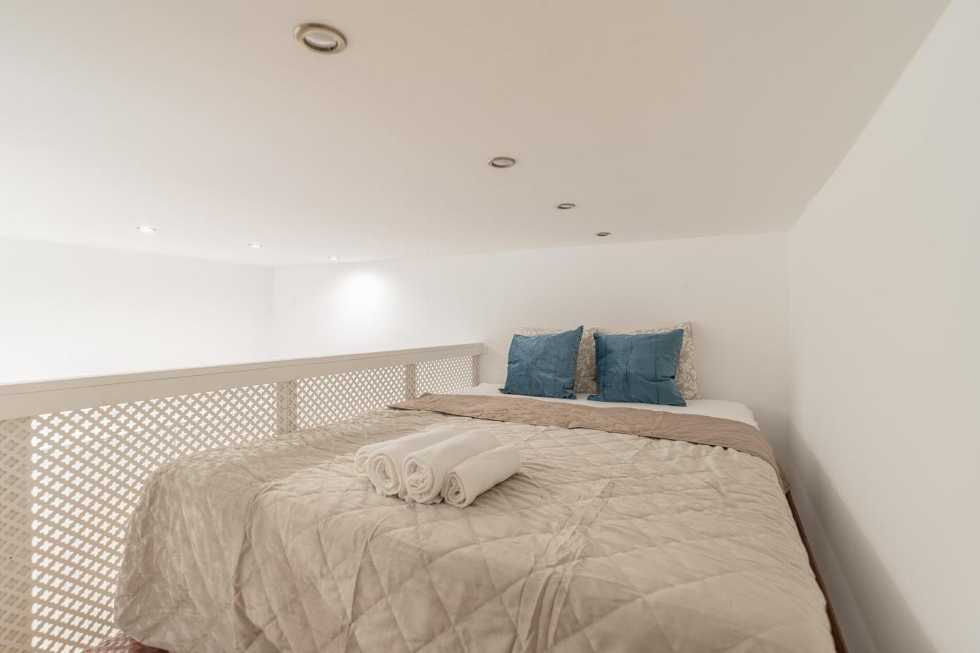Deluxe And Cozy City Center Suite For 8Ppl 布达佩斯 外观 照片