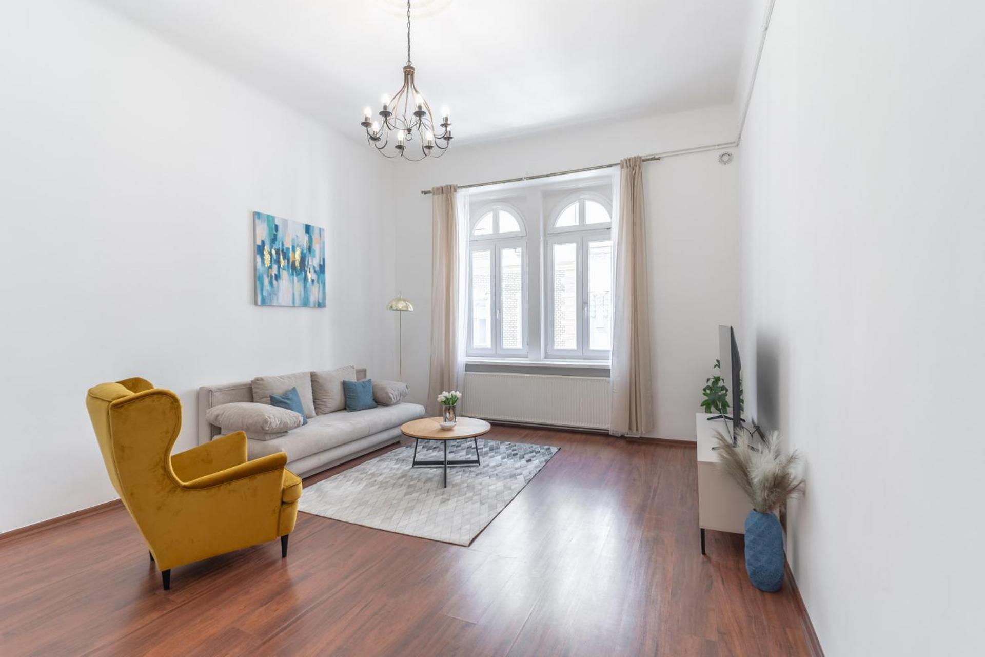 Deluxe And Cozy City Center Suite For 8Ppl 布达佩斯 外观 照片
